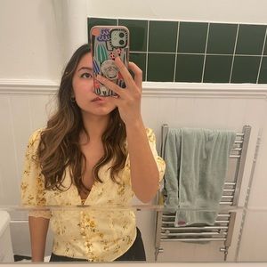 Meet your Posher, Jennifer